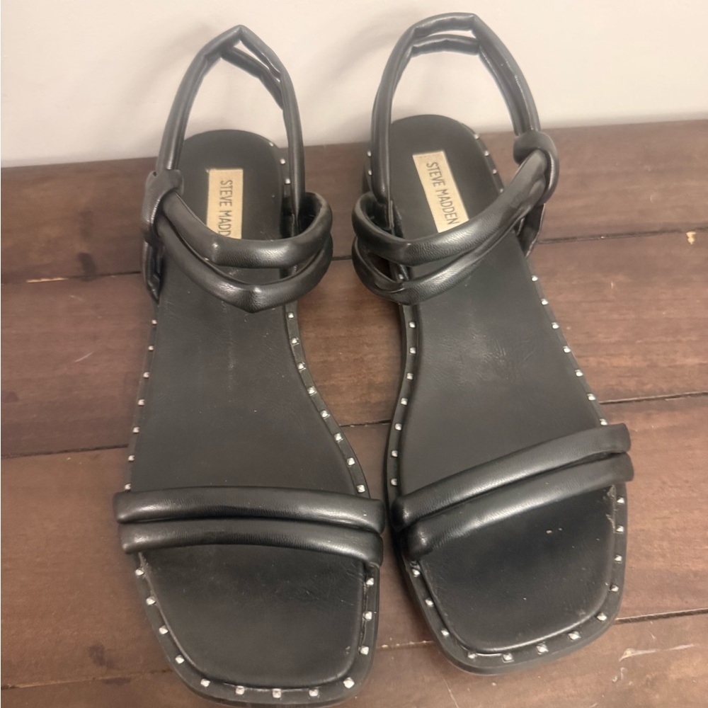 Steve Madden Black Knotted Strap Stud-Trim Sandals - Picture 2 of 5